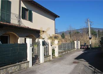 Terraced house for Sale in Tuoro sul Trasimeno