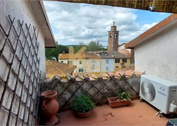 Un rifugio con vista sul lago, nel cuore di Passignano sul Trasimeno